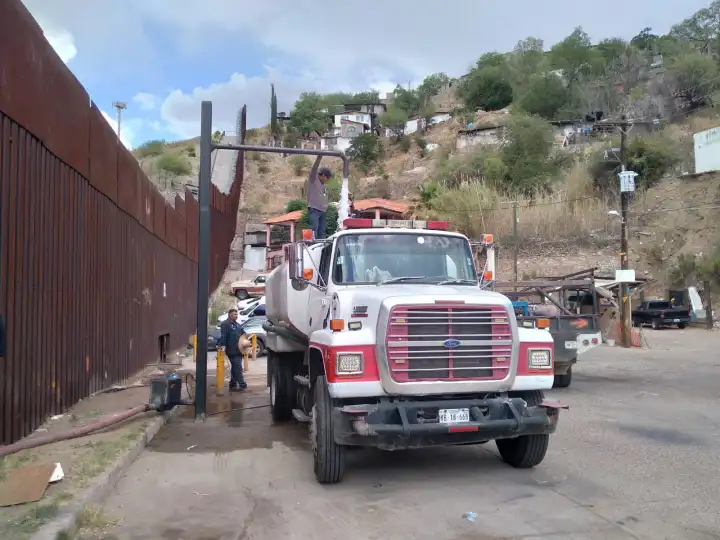 Refuerza Oomapas Nogales distribución de agua potable con pipas