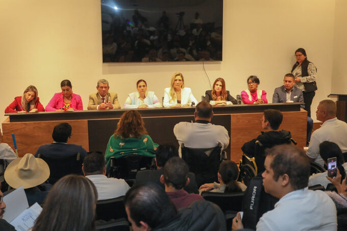 Inaugura Congreso de Sonora Primer Parlamento de Personas con Discapacidad