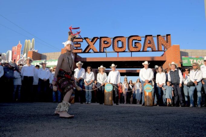 Inaugura Gobernador ExpoGan 2024 y estrena Salón de Eventos El Vaquero