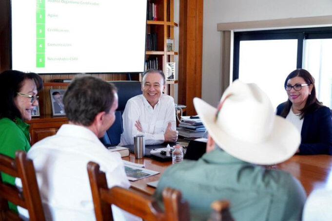 Supervisa Gobernador avances en certificación de Bacanora