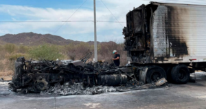 Se incendia parte delantera de tráiler en carretera Hermosillo-Guaymas; no hubo heridos