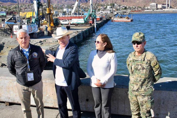 Iniciará Gobernador Durazo plan piloto para envío de vehículos de Ford por Puerto de Guaymas