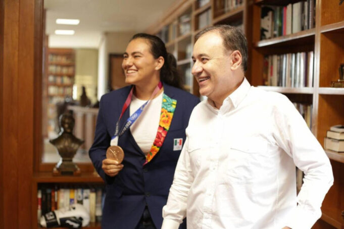 Destaca Gobernador Durazo medalla olímpica de Alejandra Valencia