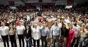 Beneficia Gobernador Durazo a 3 mil 500 estudiantes con becas e internet gratuito