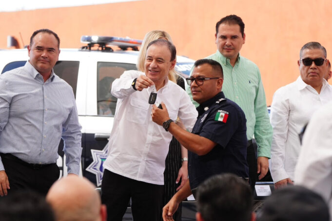 Realiza Gobernador Durazo fortalecimiento histórico en seguridad con equipamiento y entrega de patrullas