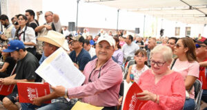 Beneficia Gobernador Durazo a más de 47 mil familias sonorenses con entrega de escrituras